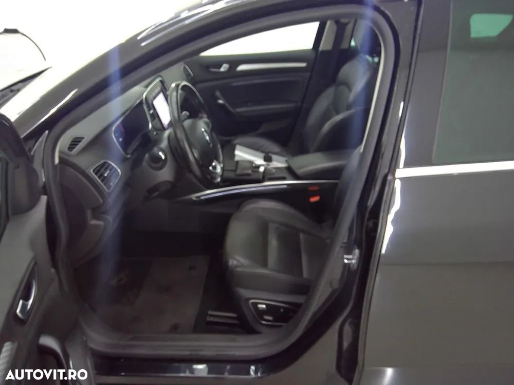 Renault Megane TCe 160 GPF EDC R.S. LINE - 6