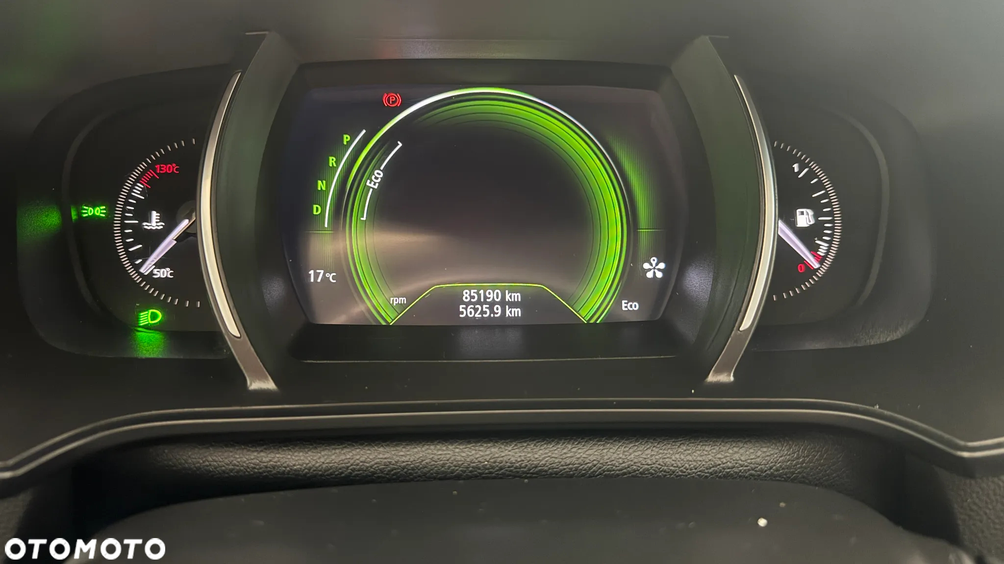 Renault Megane 1.6 dCi GT EDC - 40