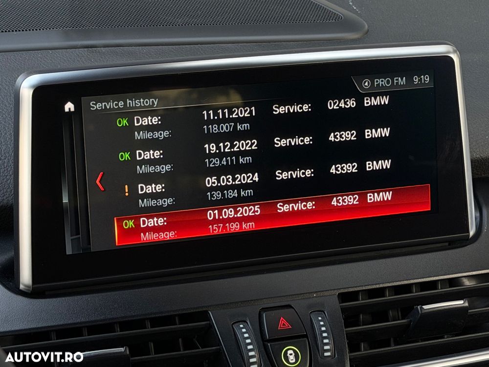 BMW Seria 2 220d Aut. Luxury Line - 40