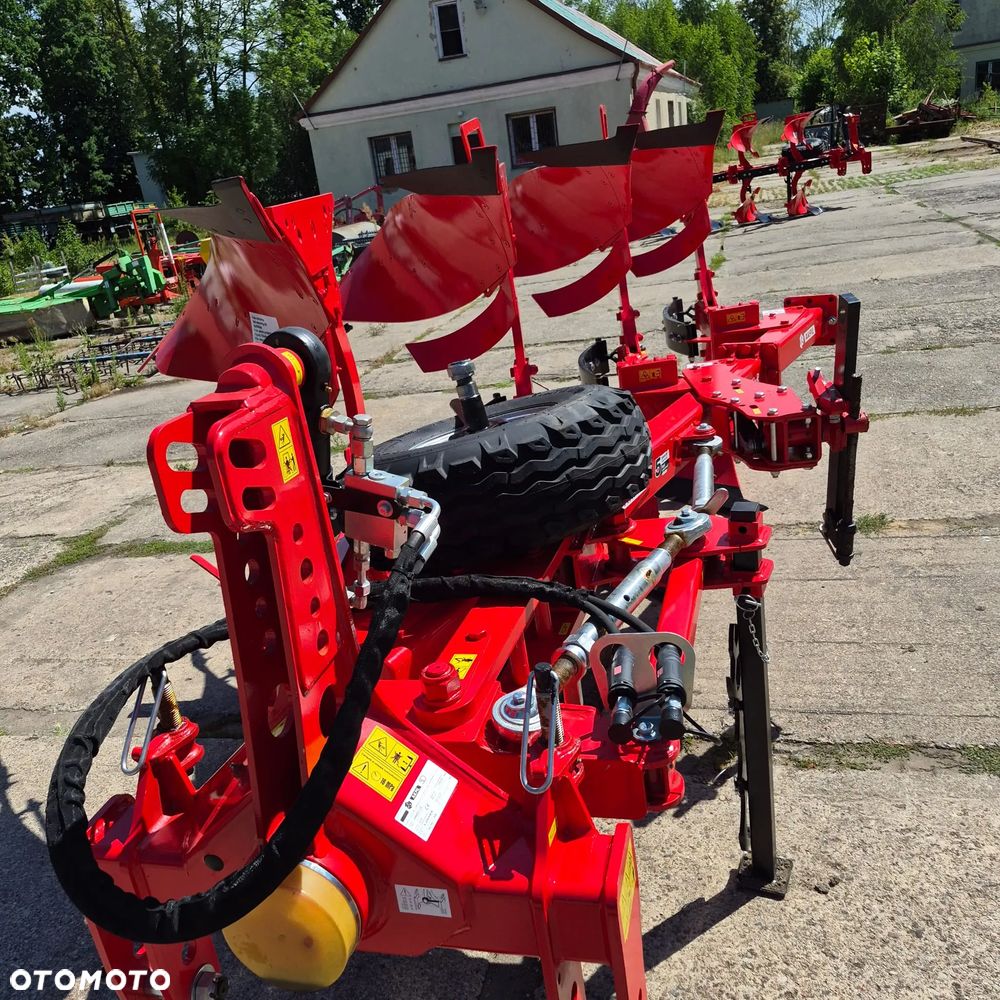 Akpil Pług obrotowy KM-180HP, KM-80R, Mix-Due, KM-80, Euro-Masz PO-4, POM4,  Bomet U-064/1, Pług jednobelkowy Akpil Mix-40, Wirax U018, Euro-Masz PJ4, PJR-4, PJM-4, Pług zagonowy - ramowy Akpil CZH350, CZH400, Euro-Masz Atlas PZ-3, PZ4 - 4