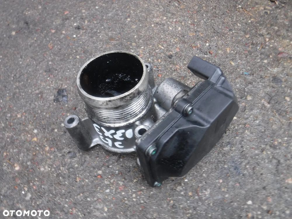 Vw Skoda Audi A4 B8 A5 2.0 TDI Q5  Superb Tiguan Passat Tiguan Seat przepustnica 03L128063R 03L128063E 03L128063T - 2