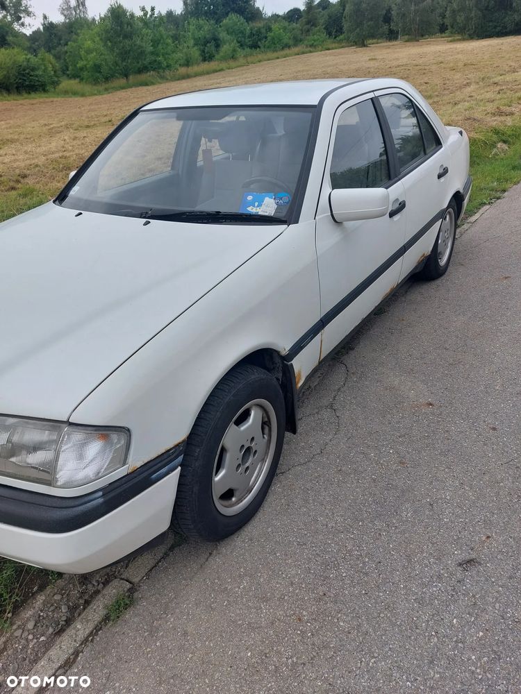 Mercedes-Benz Klasa C 180 Classic - 2