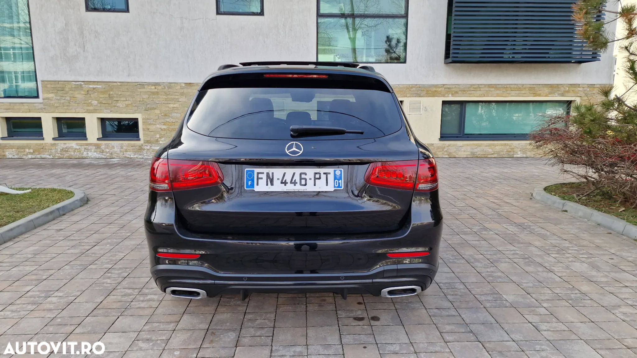 Mercedes-Benz GLC 300 d 4Matic 9G-TRONIC AMG Line Plus - 39