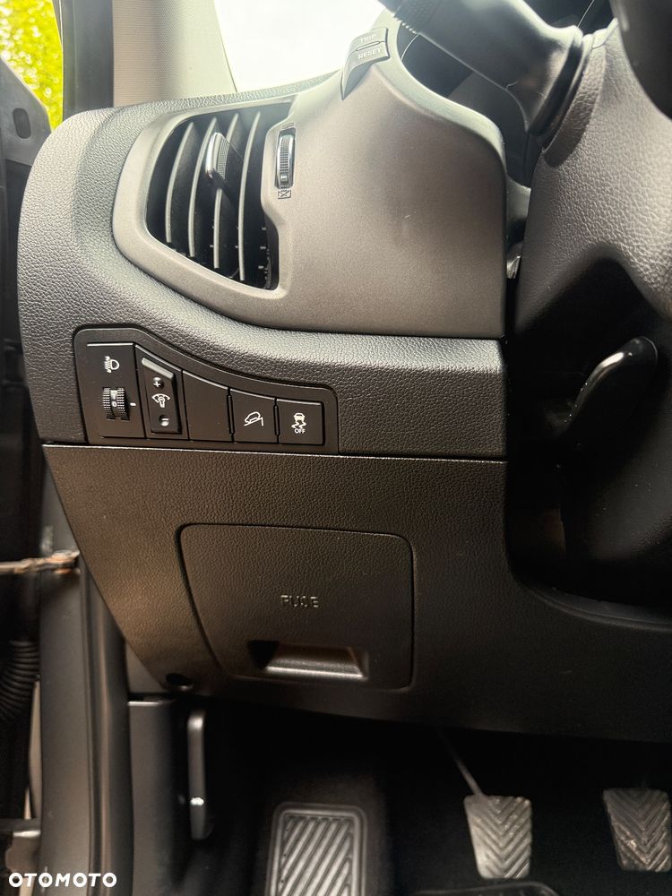 Kia Sportage - 10