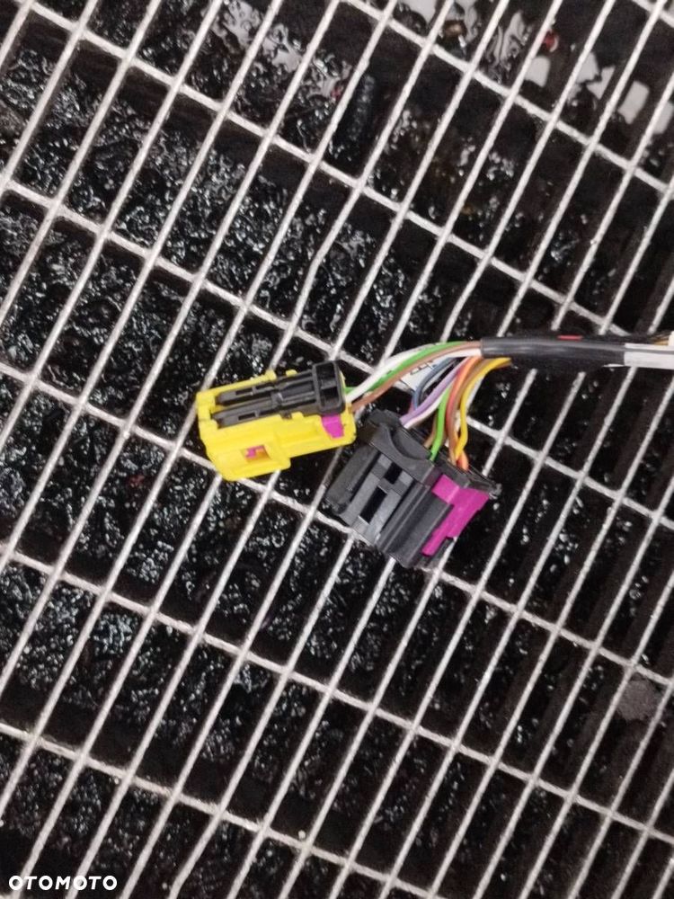 FOTEL PRZÓD PRZEDNI PRAWY PASAŻERA SKODA OCTAVIA IV EU - 7