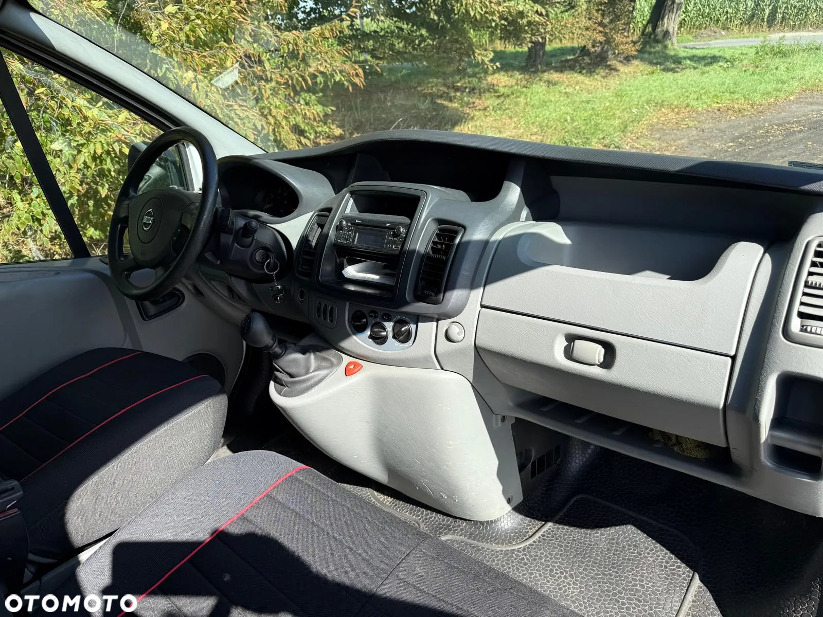 Nissan Primaster - 12