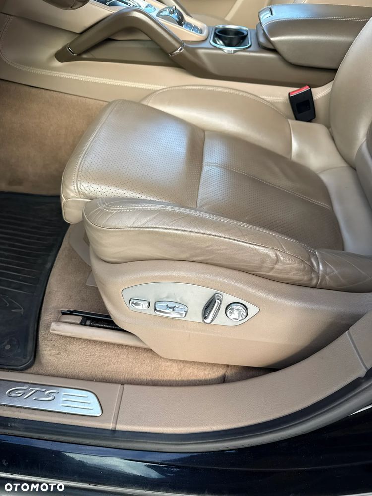 Porsche Cayenne GTS - 39