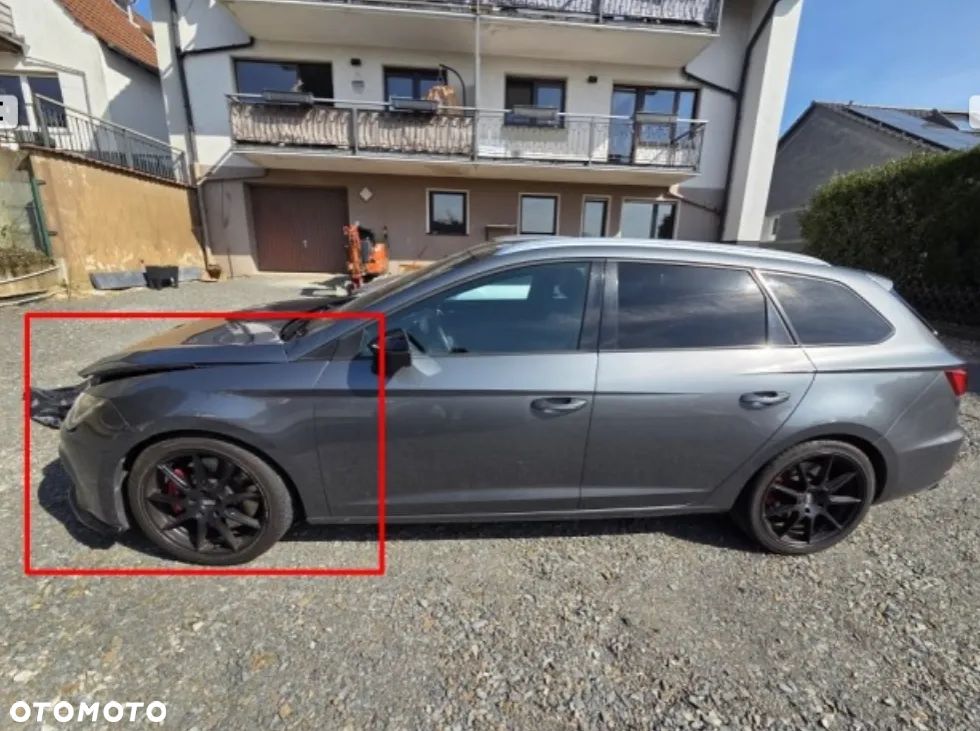 Seat Leon Sportstourer 2.0 TSI Start&Stop 4Drive DSG Cupra 300 - 5