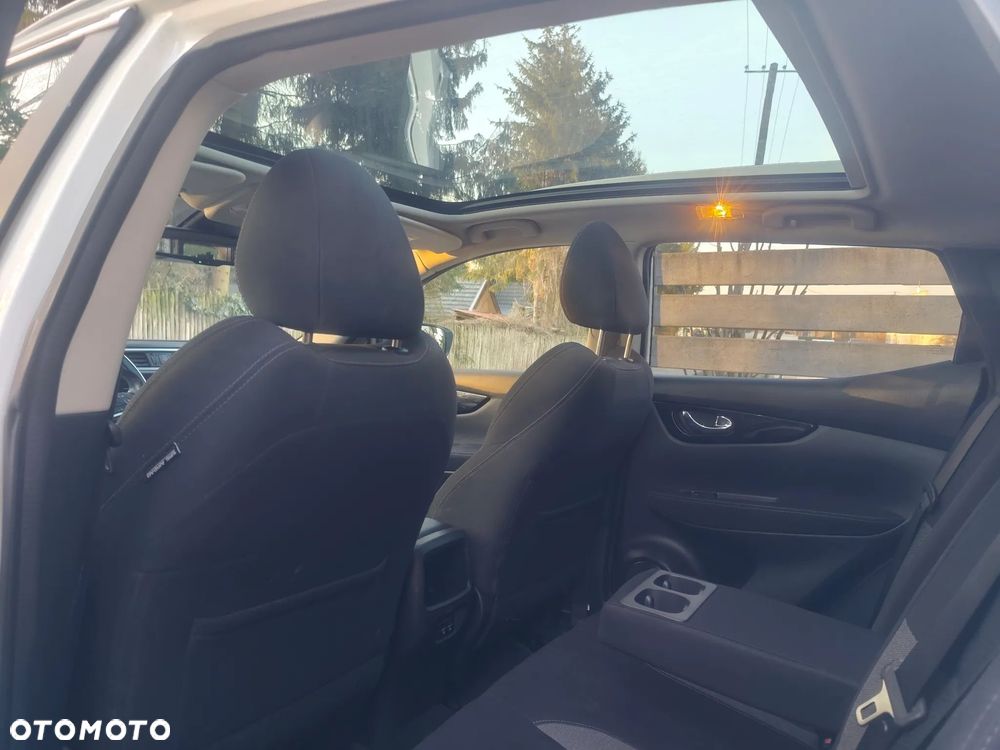 Nissan Qashqai 1.5 dCi Tekna - 11