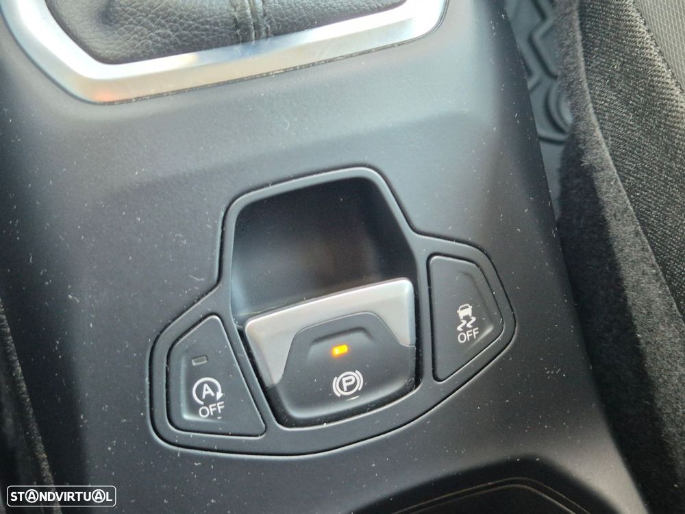 Jeep Renegade 1.3 T Night Eagle DCT - 27