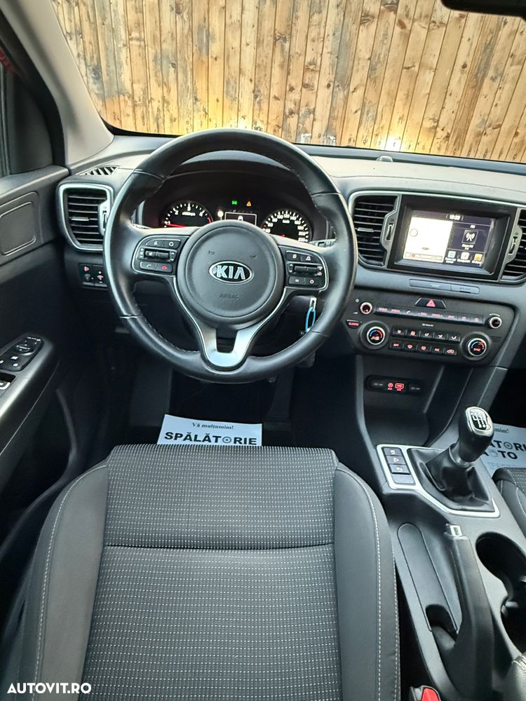 Kia Sportage 1.7 CRDI 2WD Dream-Team Edition - 11