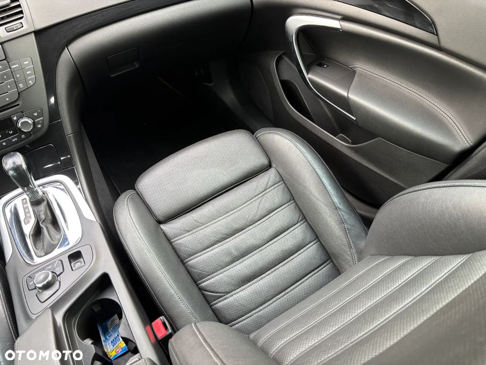 Opel Insignia 2.0 Turbo 4x4 Sport - 17