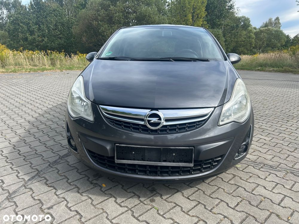 Opel Corsa 1.4 16V Innovation 110 Jahre - 2