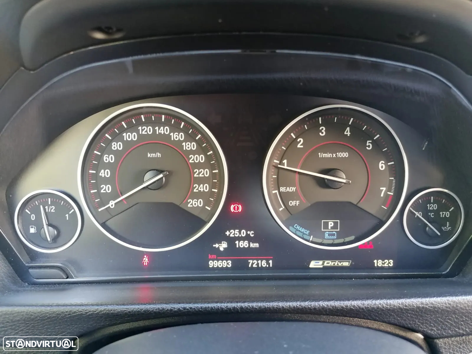 BMW 330 e iPerformance Pack M - 8