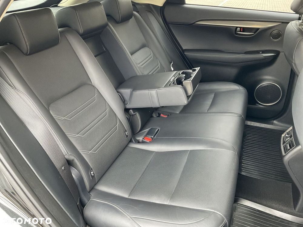 Lexus NX 300h Comfort AWD - 14