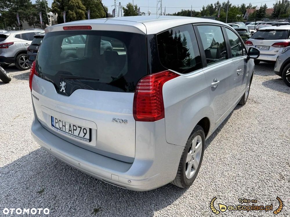 Peugeot 5008 - 6