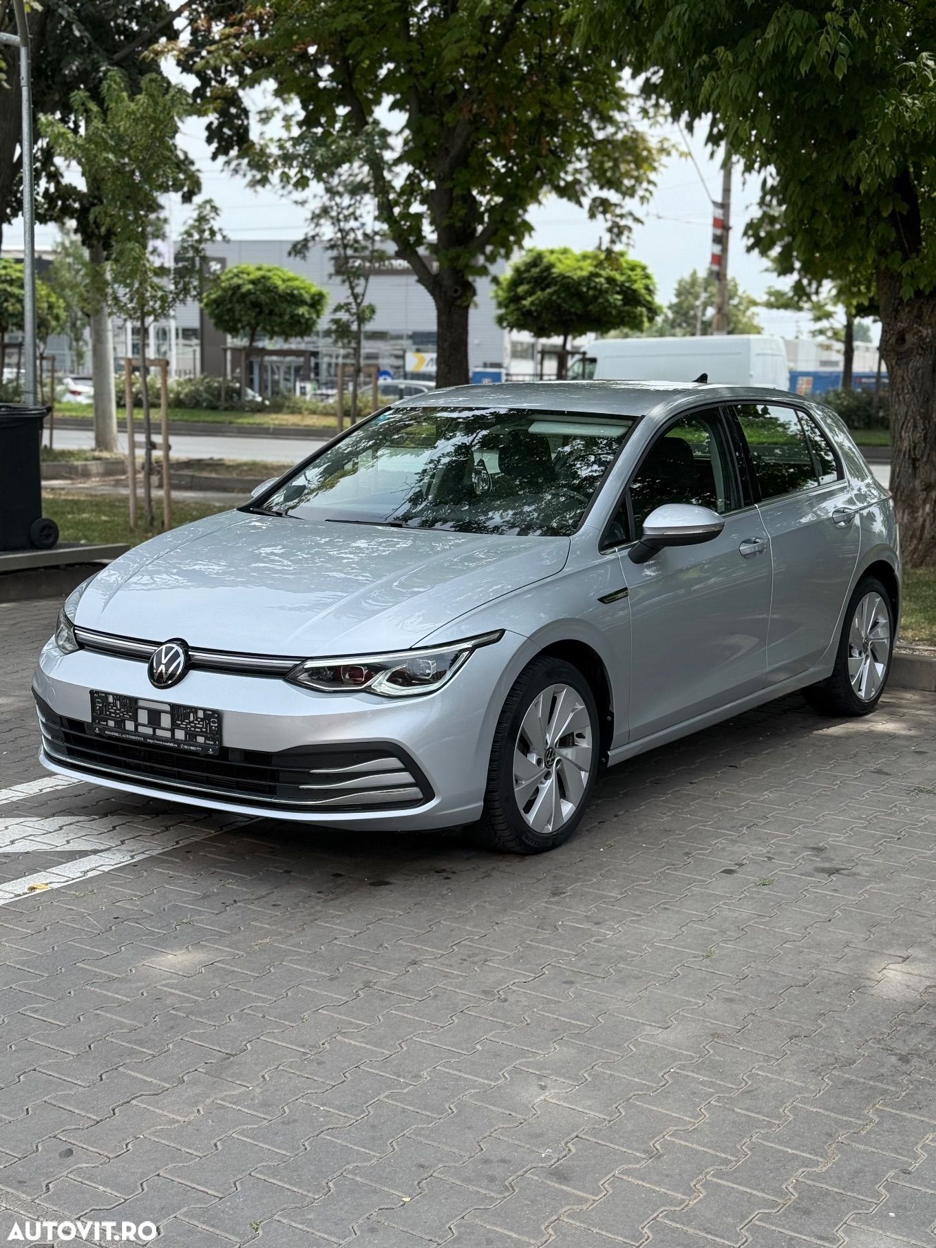 Volkswagen Golf 1.5 eTSI ACT DSG MHEV Style - 1