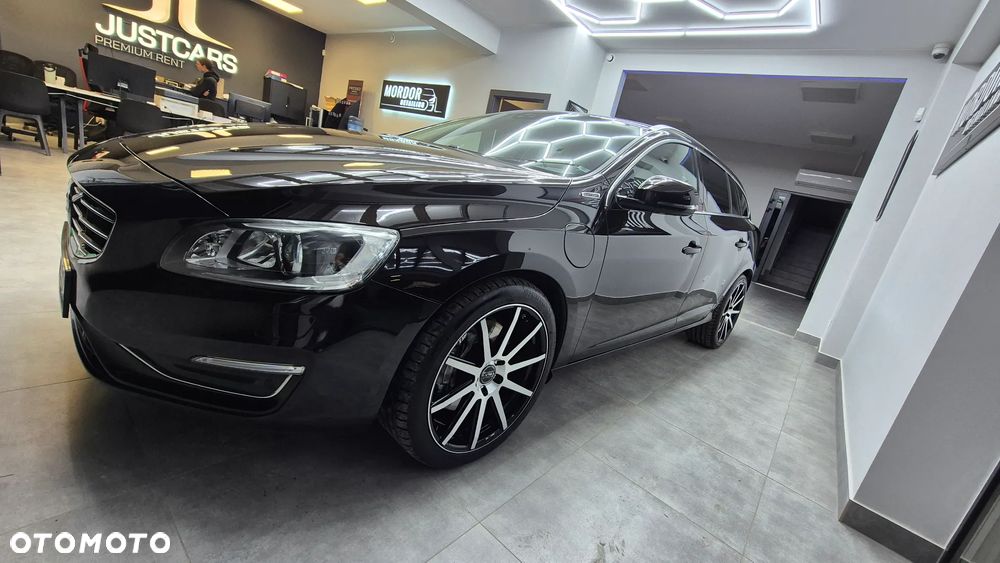 Volvo V60 D6 AWD Plug-in Hybrid Summum - 15