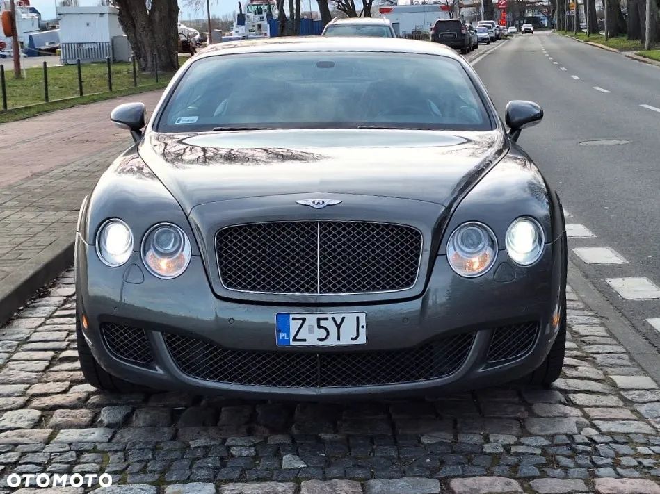 Bentley Continental GT - 16