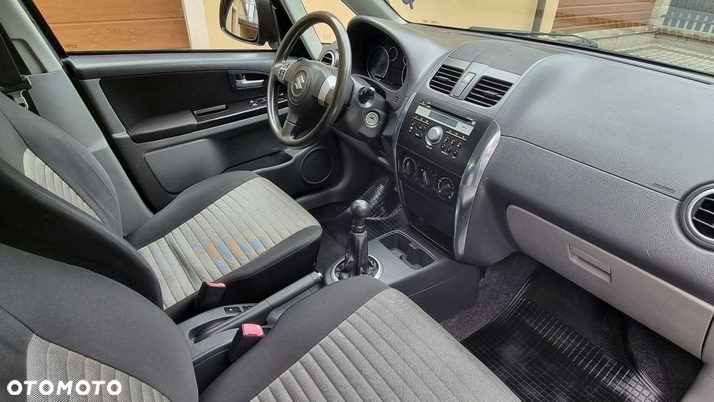 Suzuki SX4 - 13