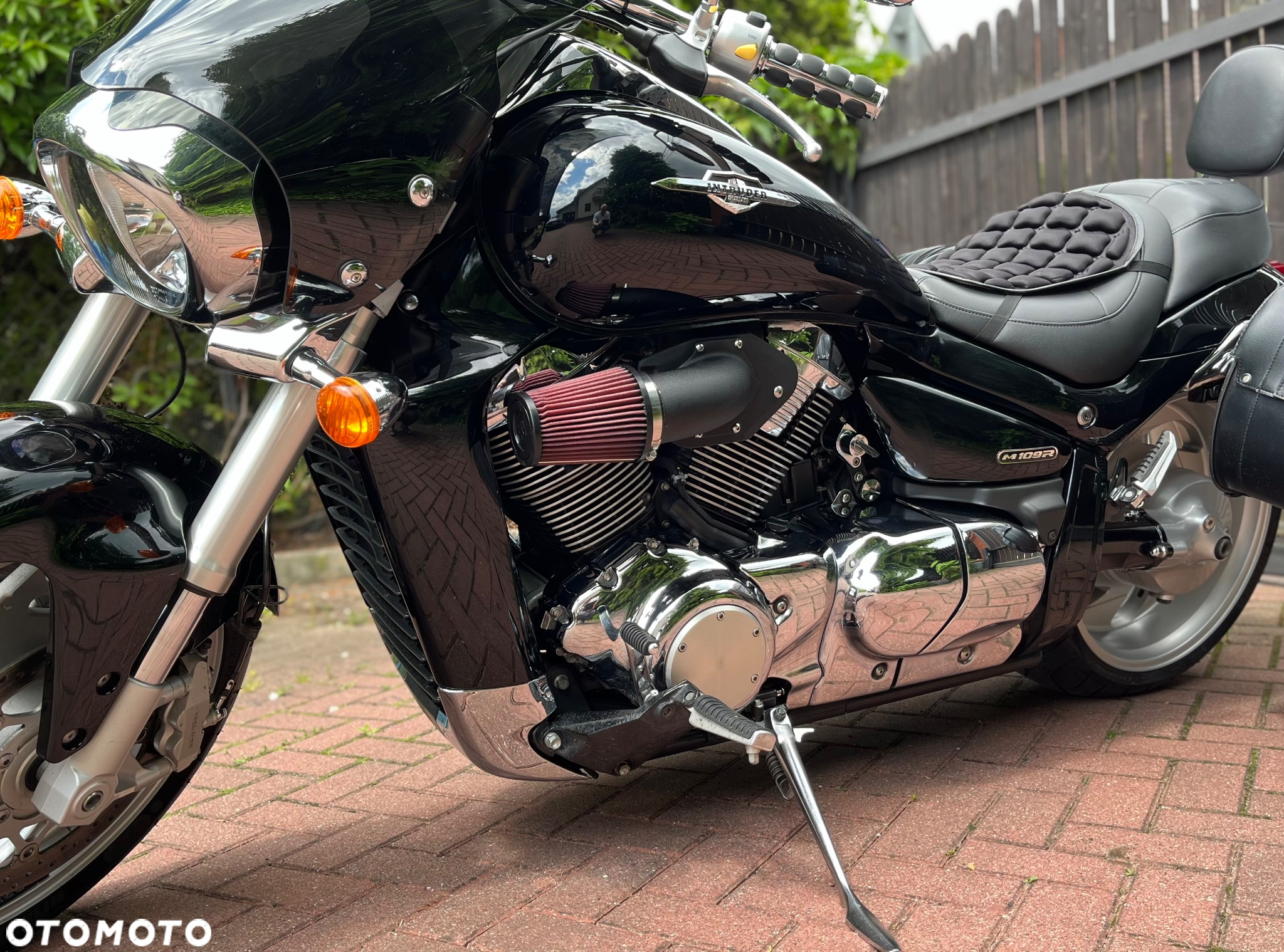 Suzuki Boulevard - 4