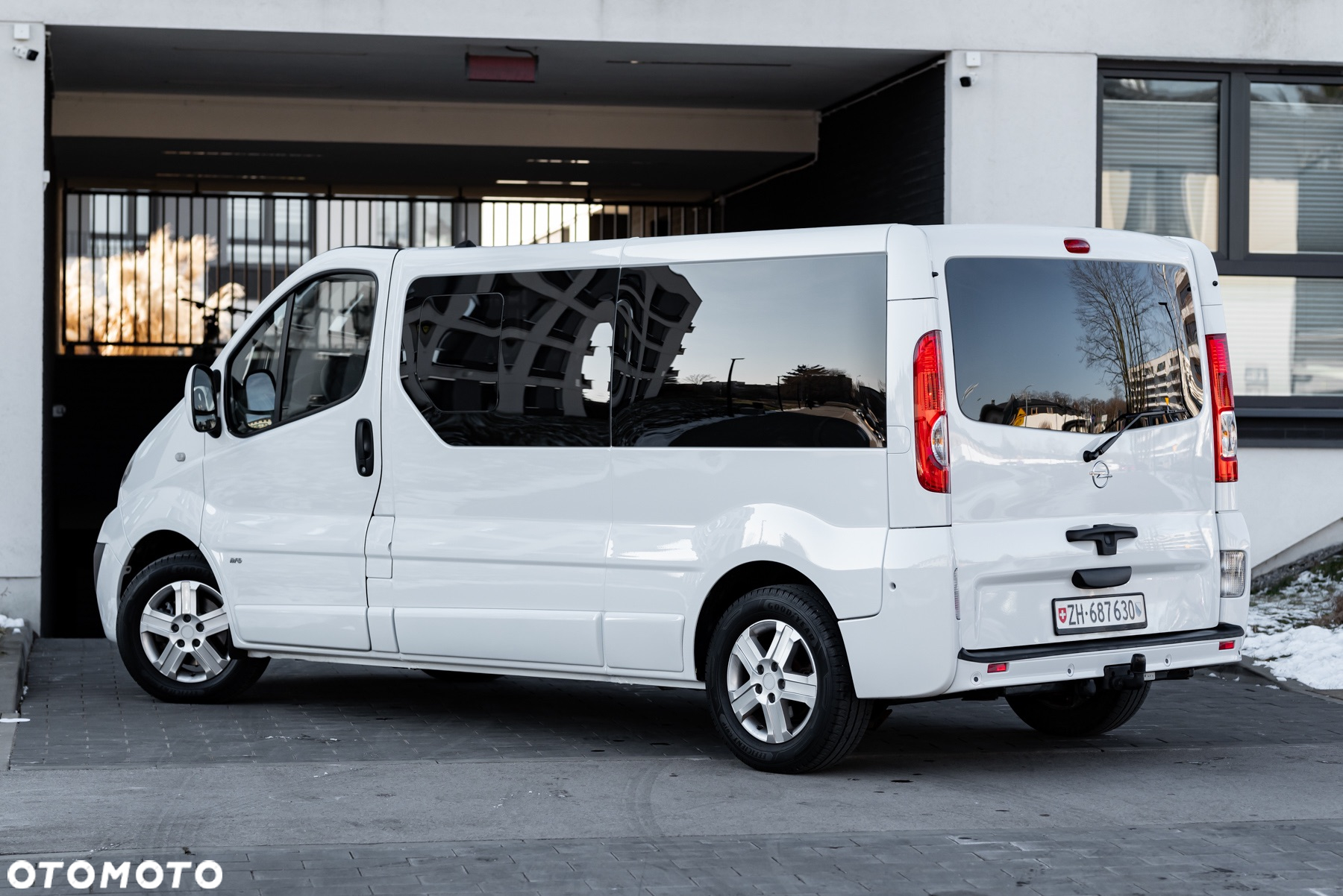 Opel Vivaro 2.5 CDTI L2H1 (Tecshift) Easytronic Life - 14