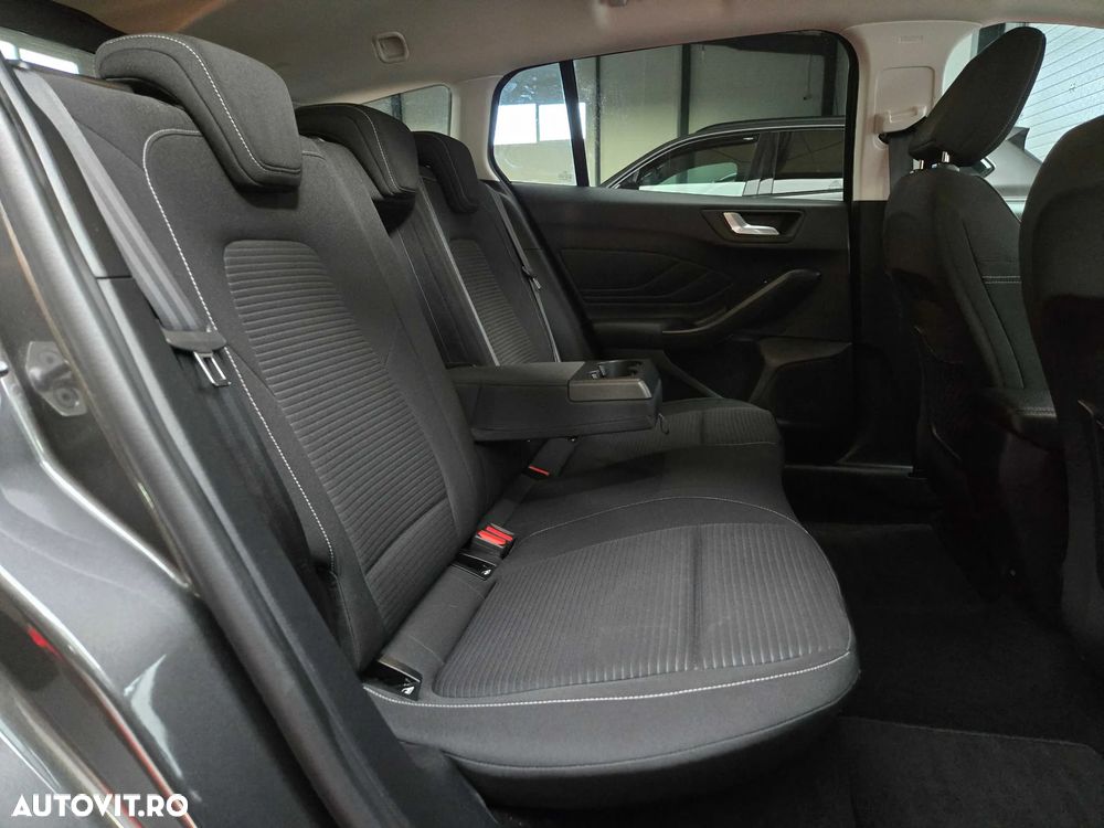 Ford Focus 2.0 EcoBlue Titanium - 21