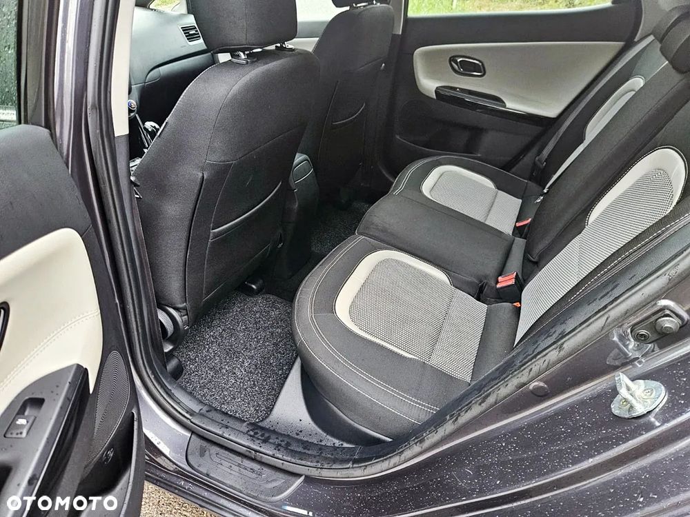 Kia Ceed 1.4 CVVT Spirit - 13