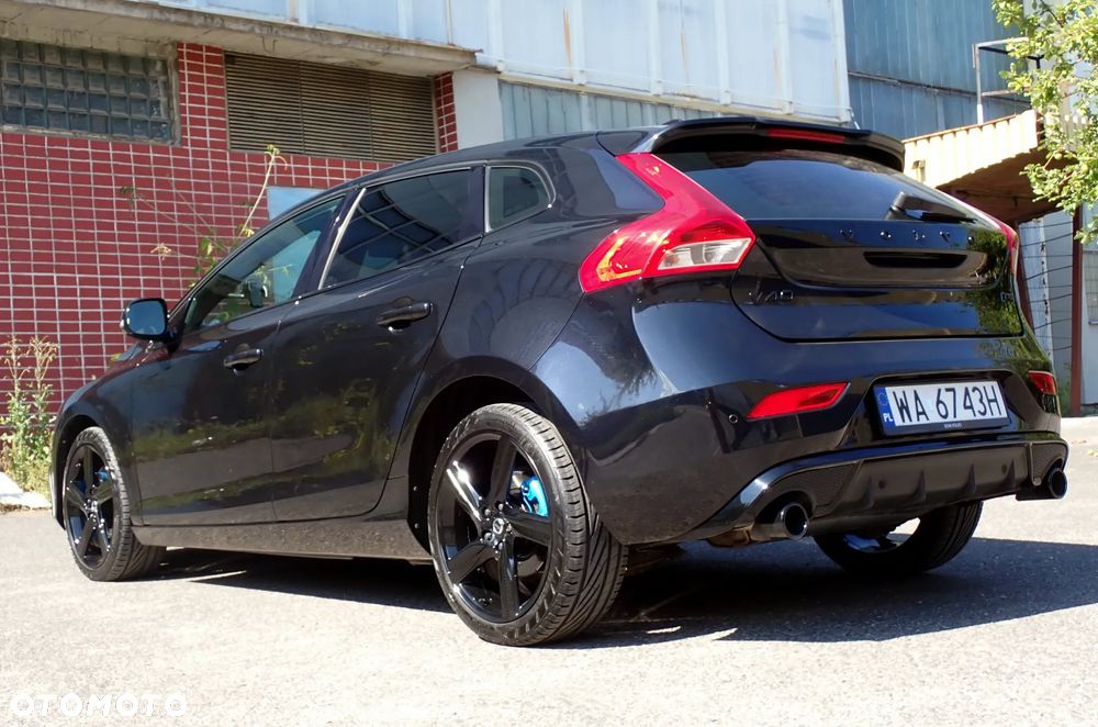 Volvo V40 D3 R Design - 3