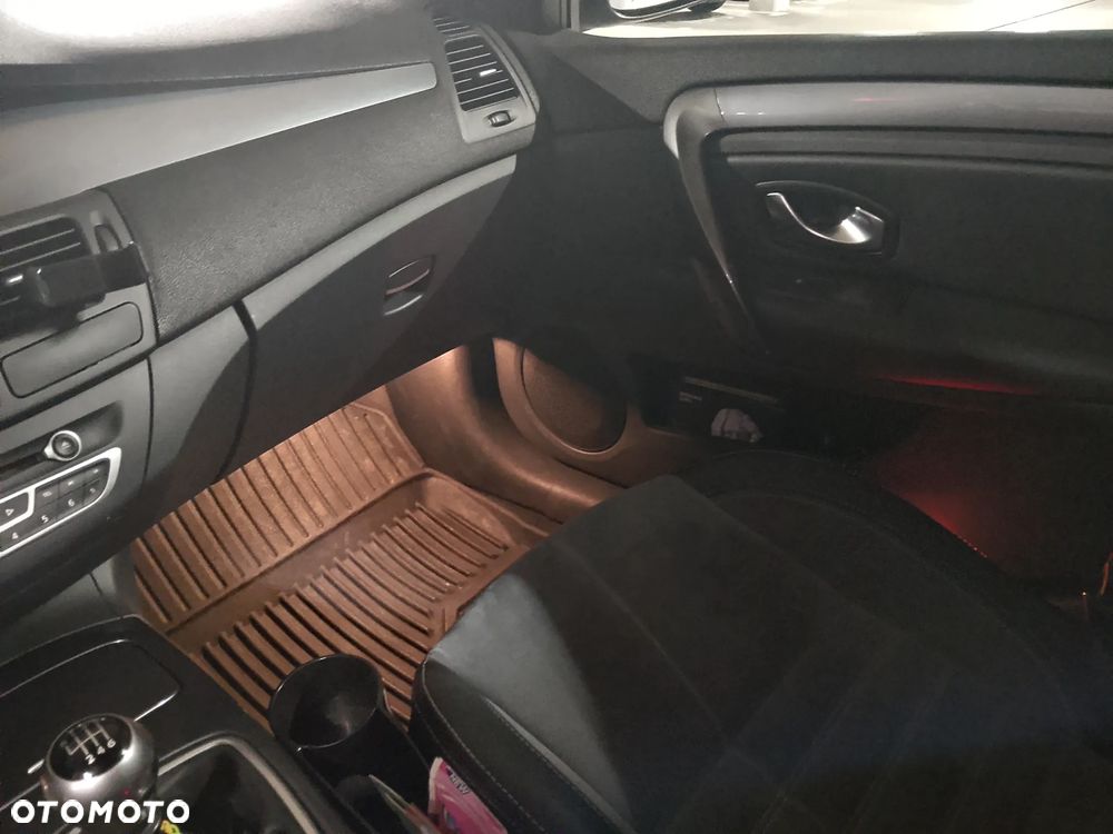 Renault Laguna 2.0 DCi FAP GT - 5