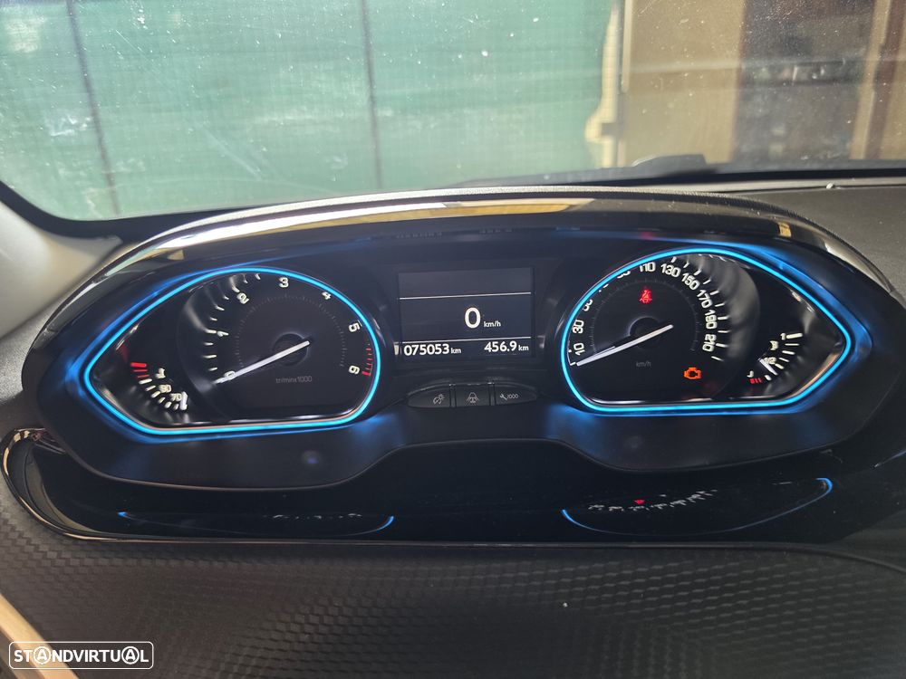 Peugeot 2008 - 7