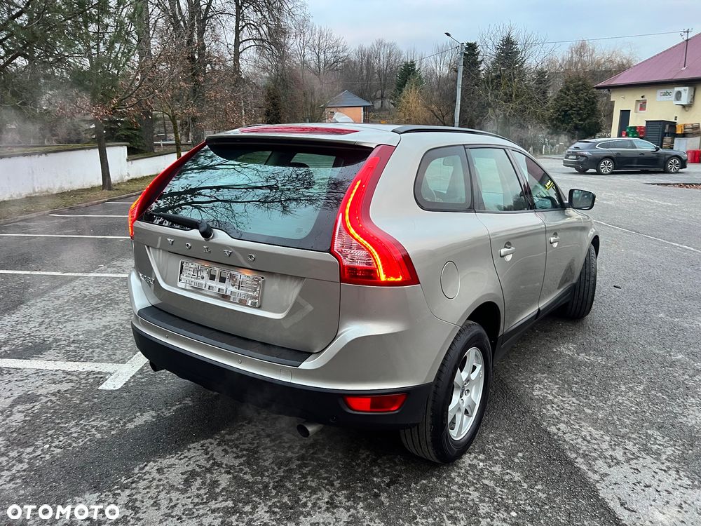 Volvo XC 60 2.0T Powershift RDesign - 23