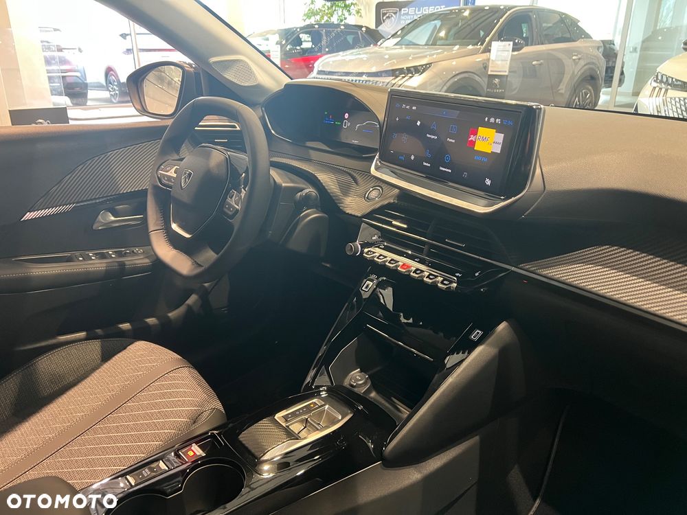 Peugeot 208 50kWh Allure - 12