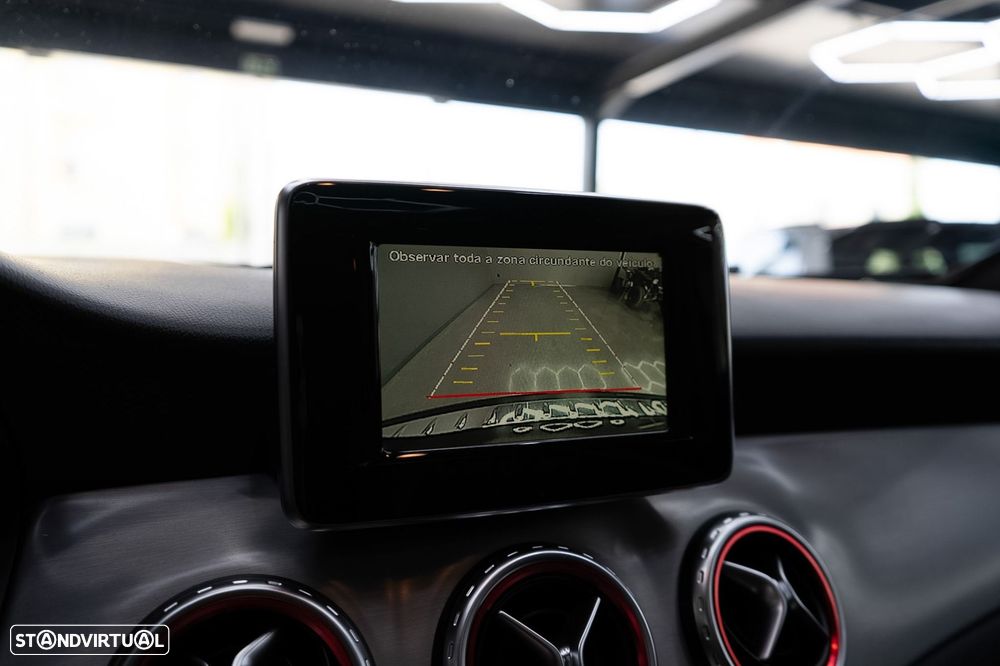 Mercedes-Benz GLA 220 d AMG Line - 50