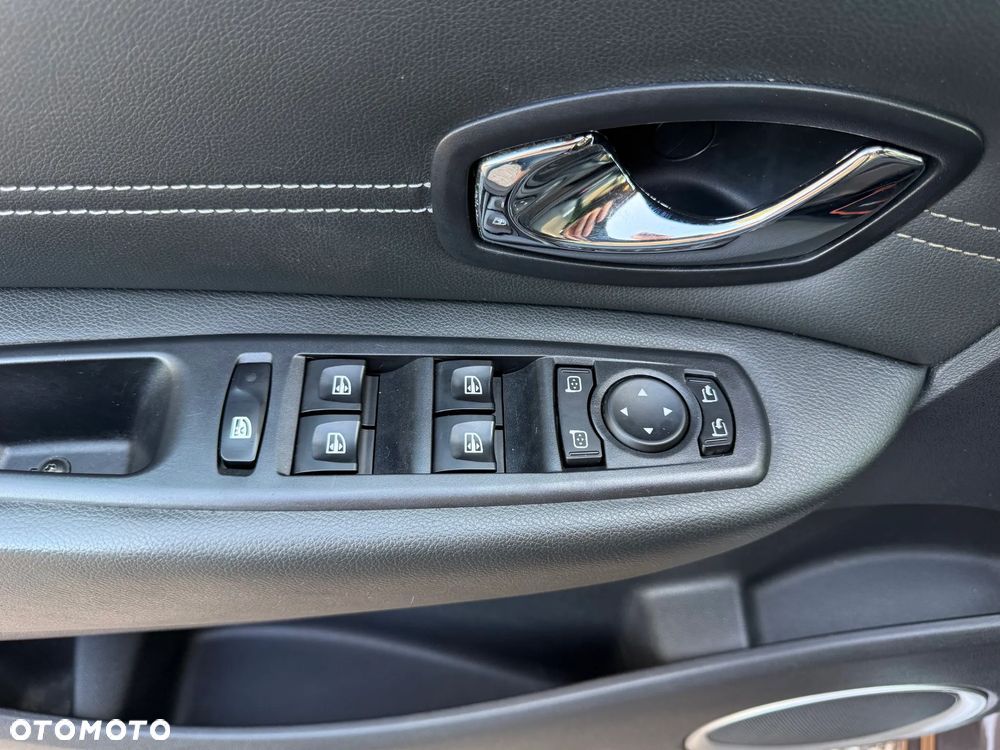 Renault Scenic - 6