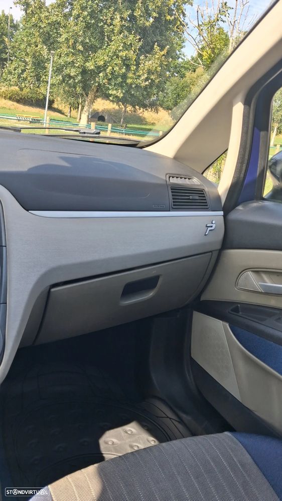 Fiat Grande Punto 1.3 M-Jet Emotion - 30
