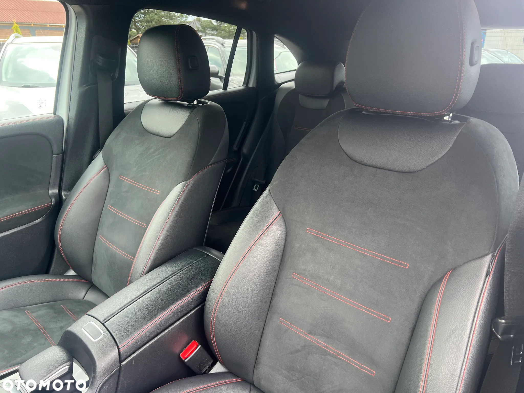 Mercedes-Benz GLA 200 d AMG Line - 22