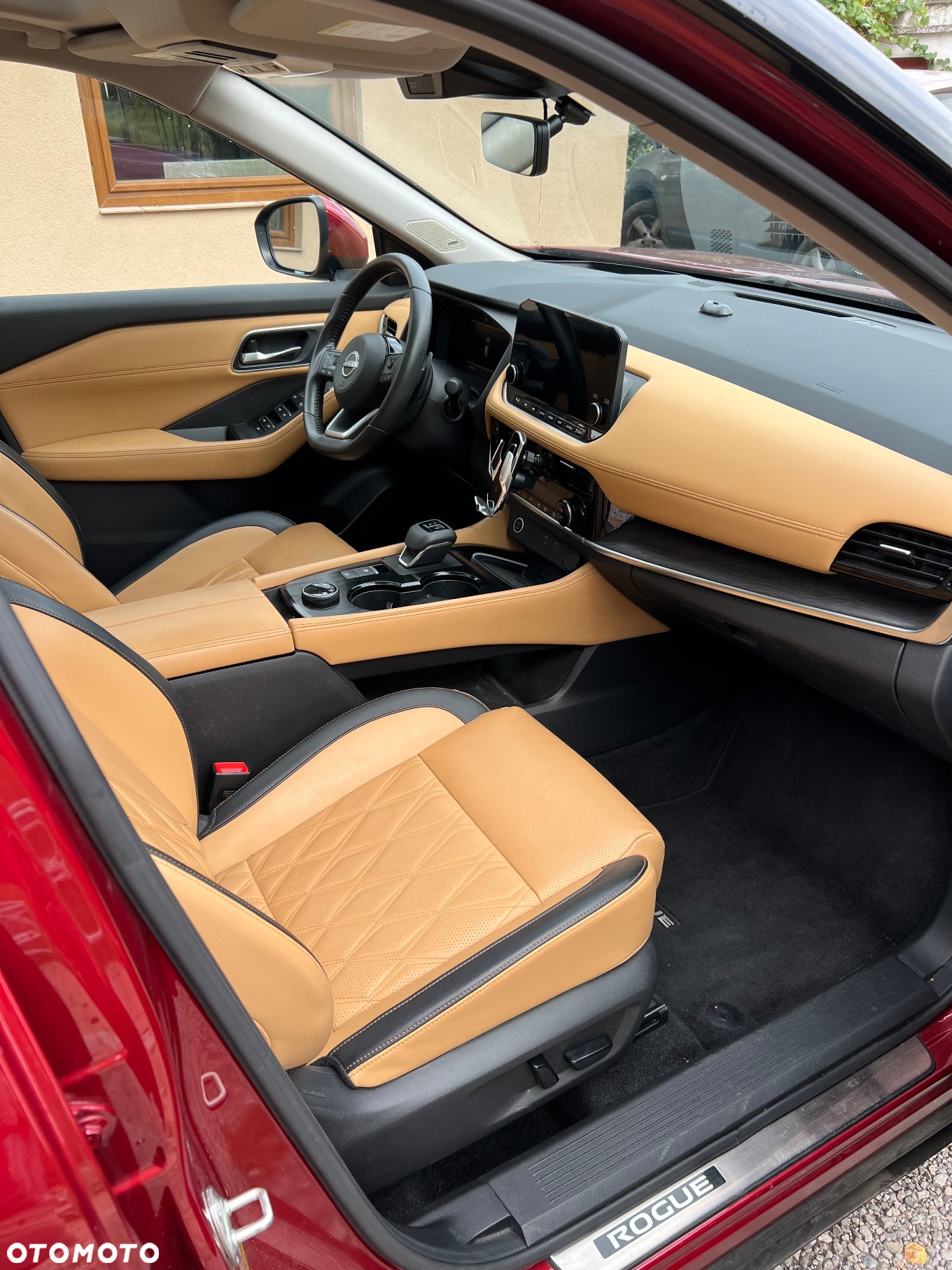 Nissan Rogue - 13