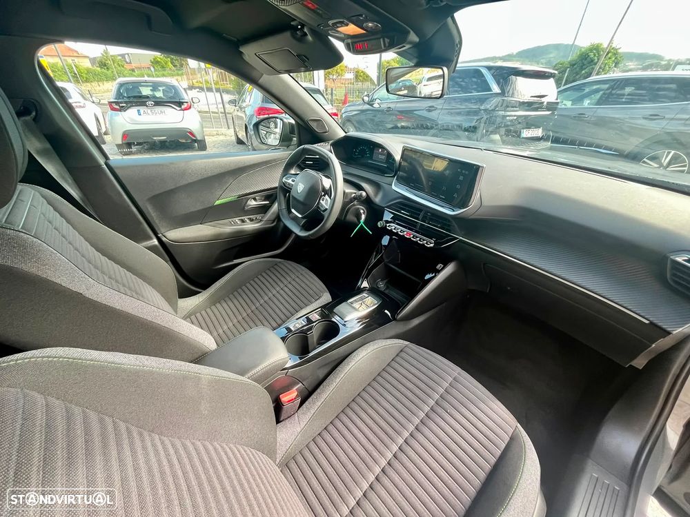 Peugeot e-2008 Active - 14