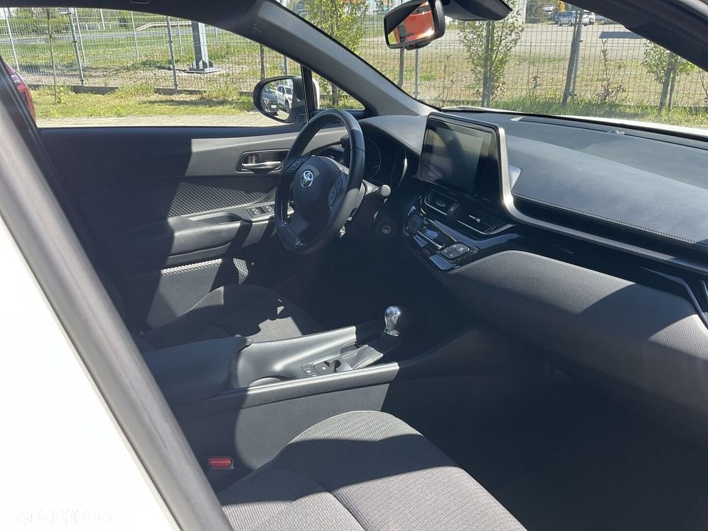 Toyota C-HR - 9