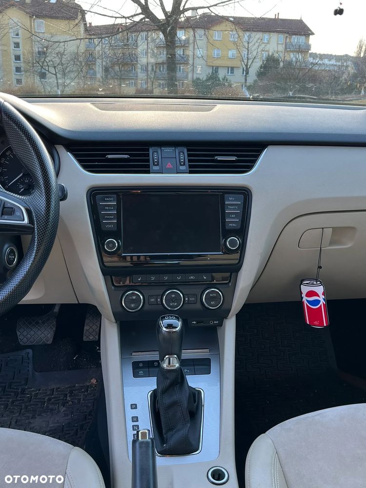 Skoda Octavia 1.8 TSI Elegance DSG - 12