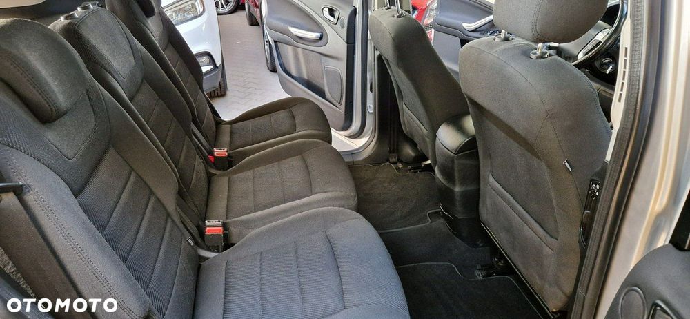Ford S-Max - 23