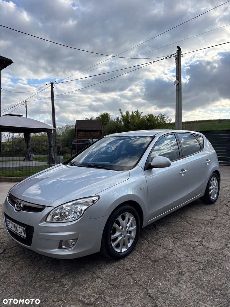Hyundai i30 1.6 Classic + - 28