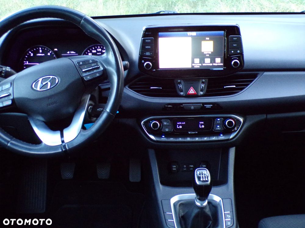 Hyundai i30 1.6 CRDI Intro Edition - 27