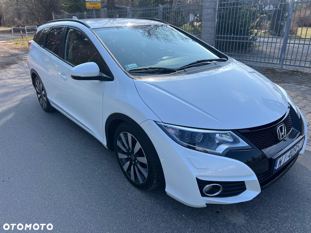 Honda Civic 1.8 Elegance (Honda Connect+) - 1