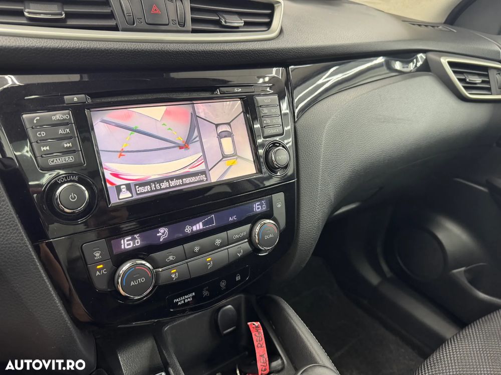 Nissan Qashqai 1.6 DCI Xtronic TEKNA - 21