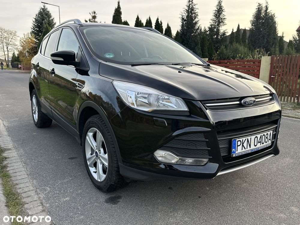 Ford Kuga 2.0 TDCi 2x4 Titanium - 25