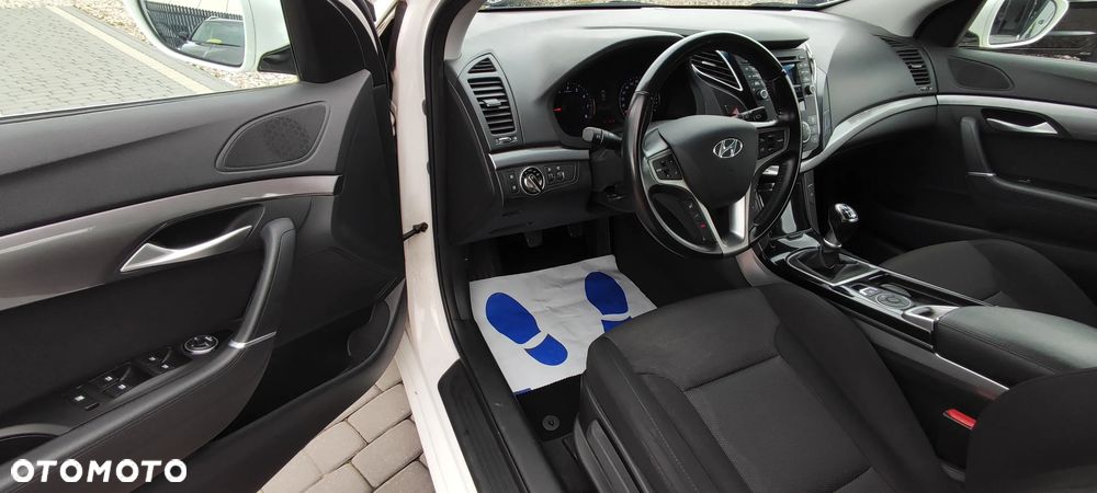 Hyundai i40 - 23