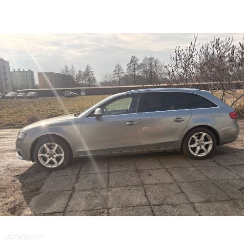 Audi A4 Avant 2.0 TDI - 10
