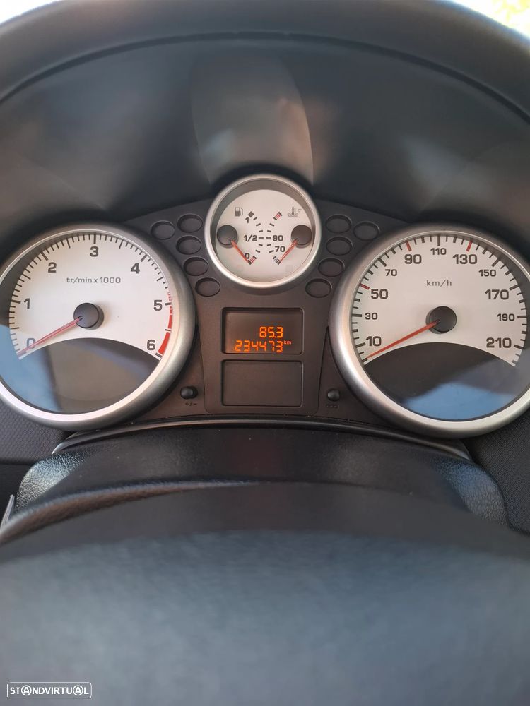 Peugeot 207 1.4 HDi Urban - 9